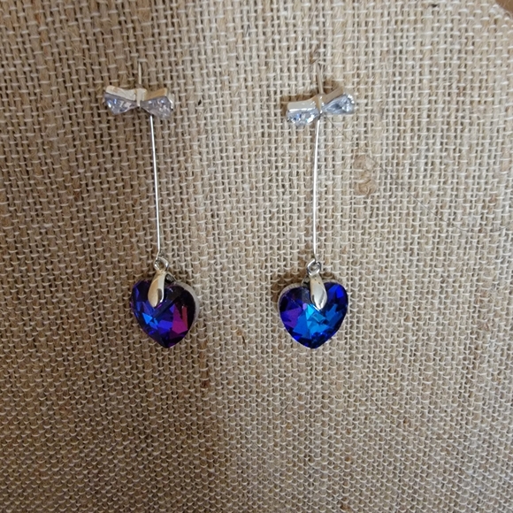 Blue 💙 Heat with Bows Dangling Earrings - Picture 2 of 2